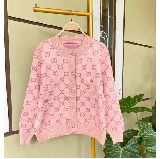 Women's cardigan, buttoned, pink.