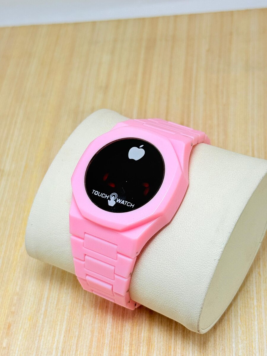 Montre numérique tactile élégante