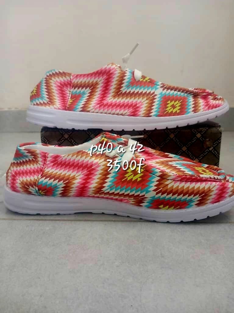 Chaussures décontractées colorées