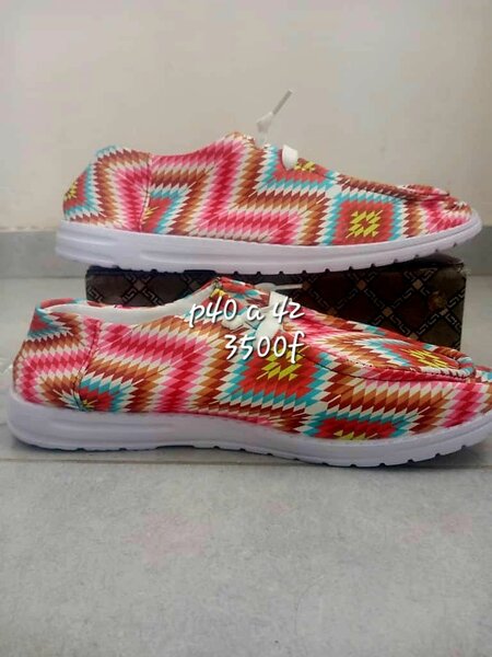 Chaussures décontractées colorées