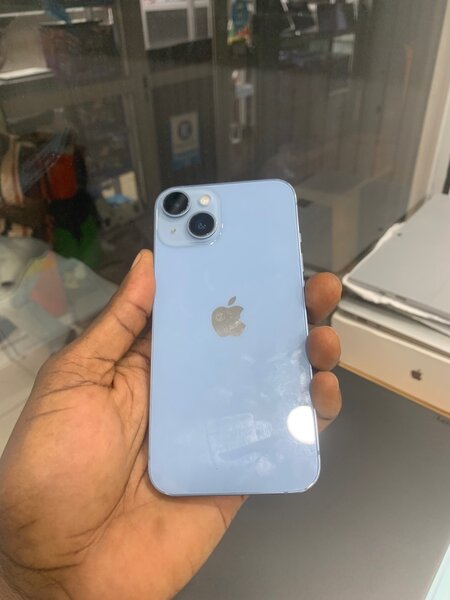 iPhone 14 simple