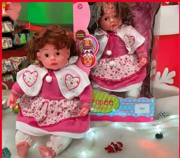 Poupée Laura intelligente