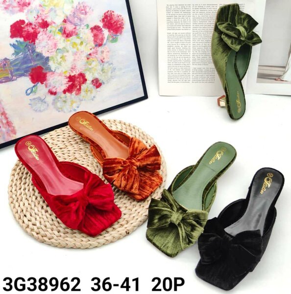 Ladies slippers heel