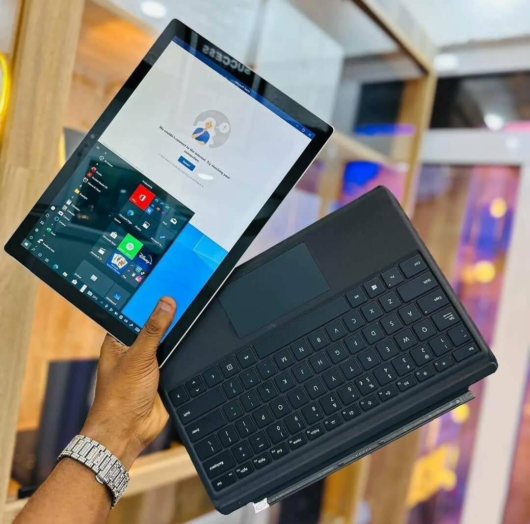 Tablette Surface Pro avec clavier