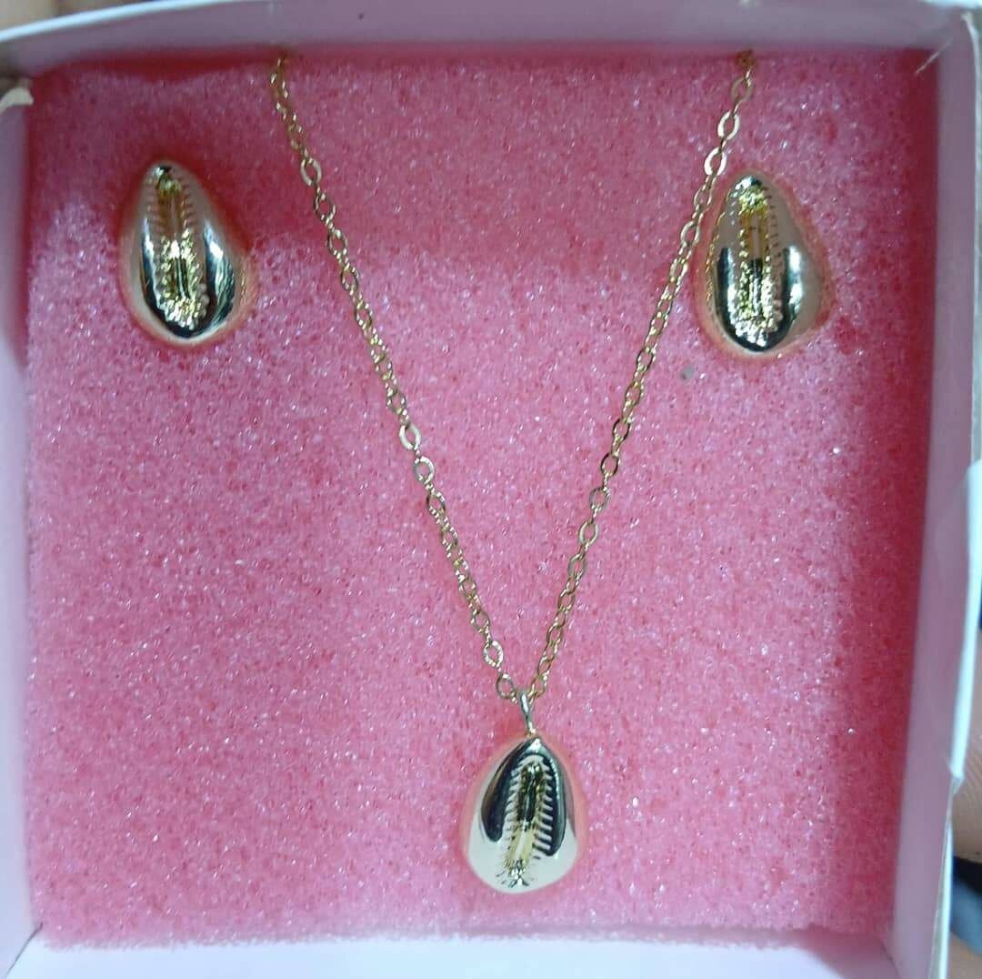 Parure bijoux élégante