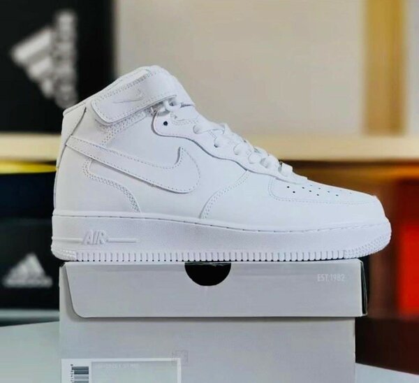 Aïe force one montante