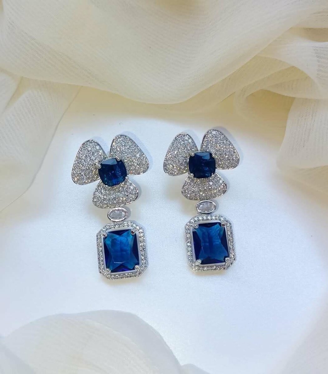 Ladies earrings
