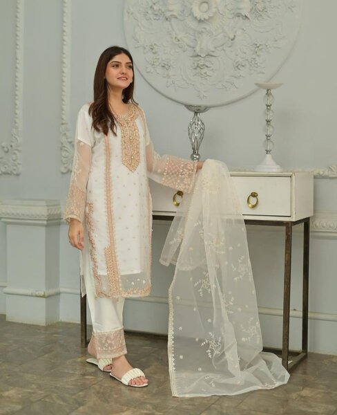White  Tehzeeb 3pc