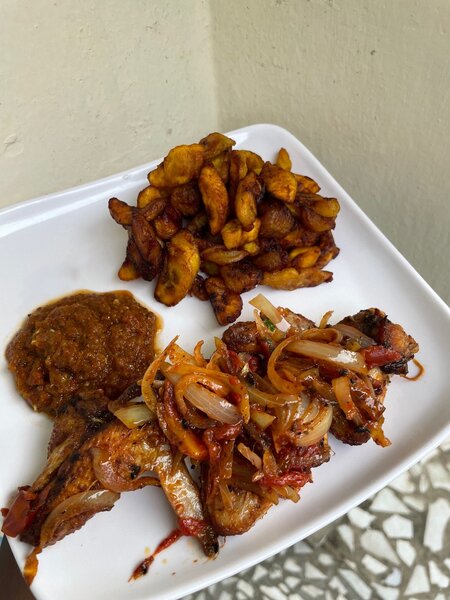 Alloco - poulet grillé