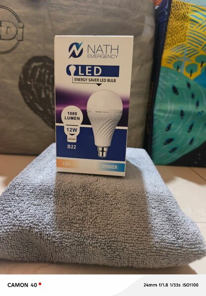 Ampoule LED Économie d'énergie 12W