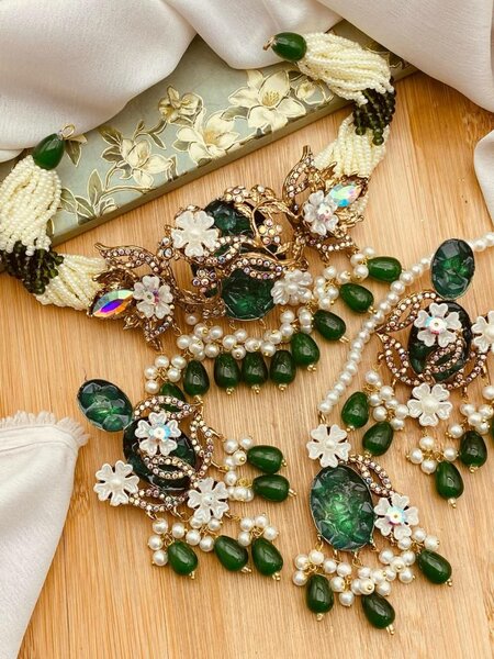 Ladies wedding set Necklace and earrings