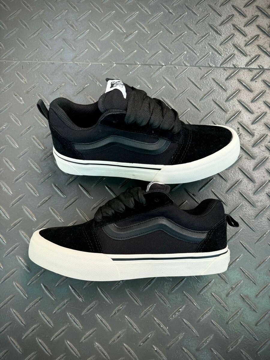 Vans Knu