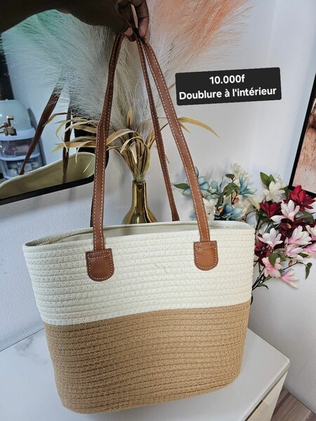 Sac à main en laine doublé