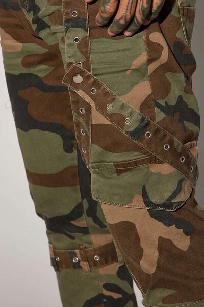 Skinny flared camouflaged jeans