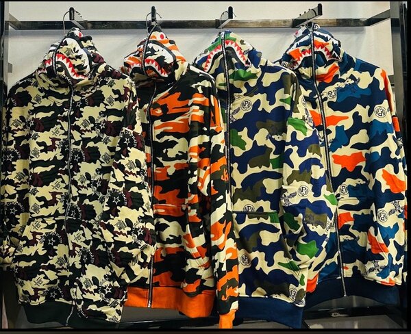 Sweat à capuche tendance