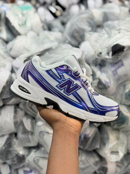 New balance 740