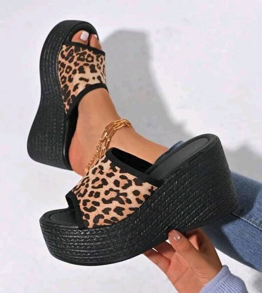 Chaussure montante femme