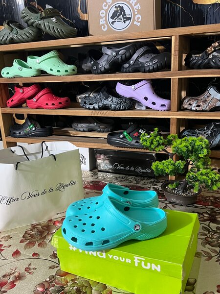 Crocs classique blue ciel