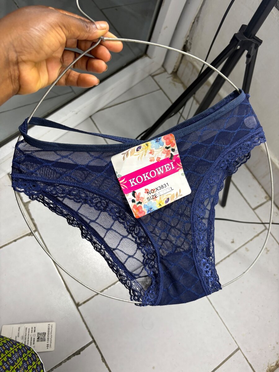 Culotte en Dentelle Bleue Femme