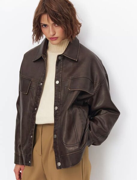 Куртка НОВАЯ