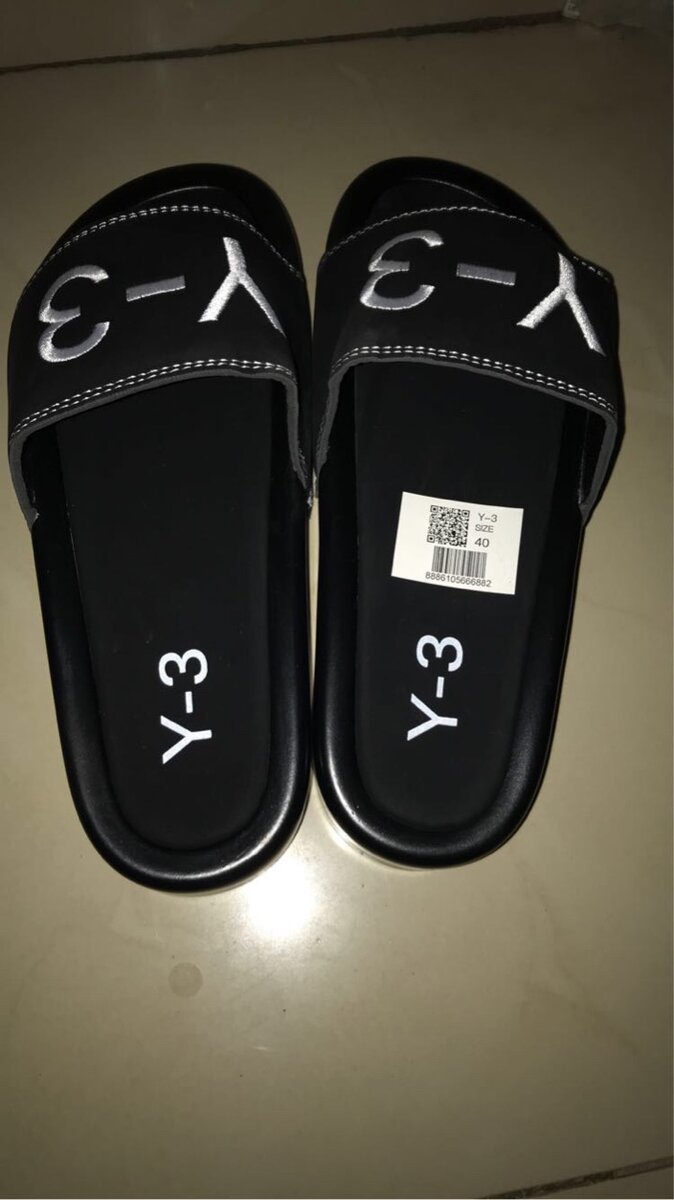 Tongs élégantes Y-3