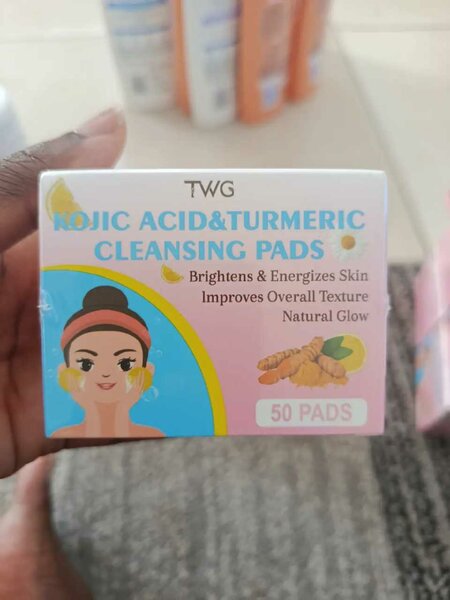 Nettoyant visage au curcuma