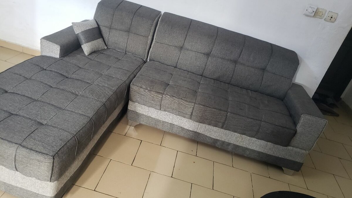 Ensemble fauteuils gris et noire