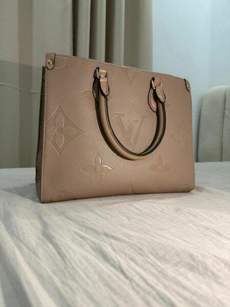 Sac à main en cuir élégant