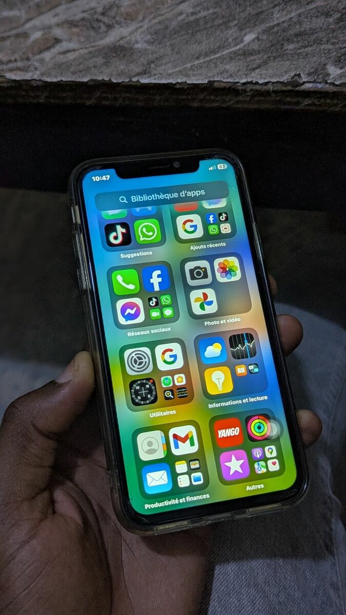 IPHONE X SIMPLE.