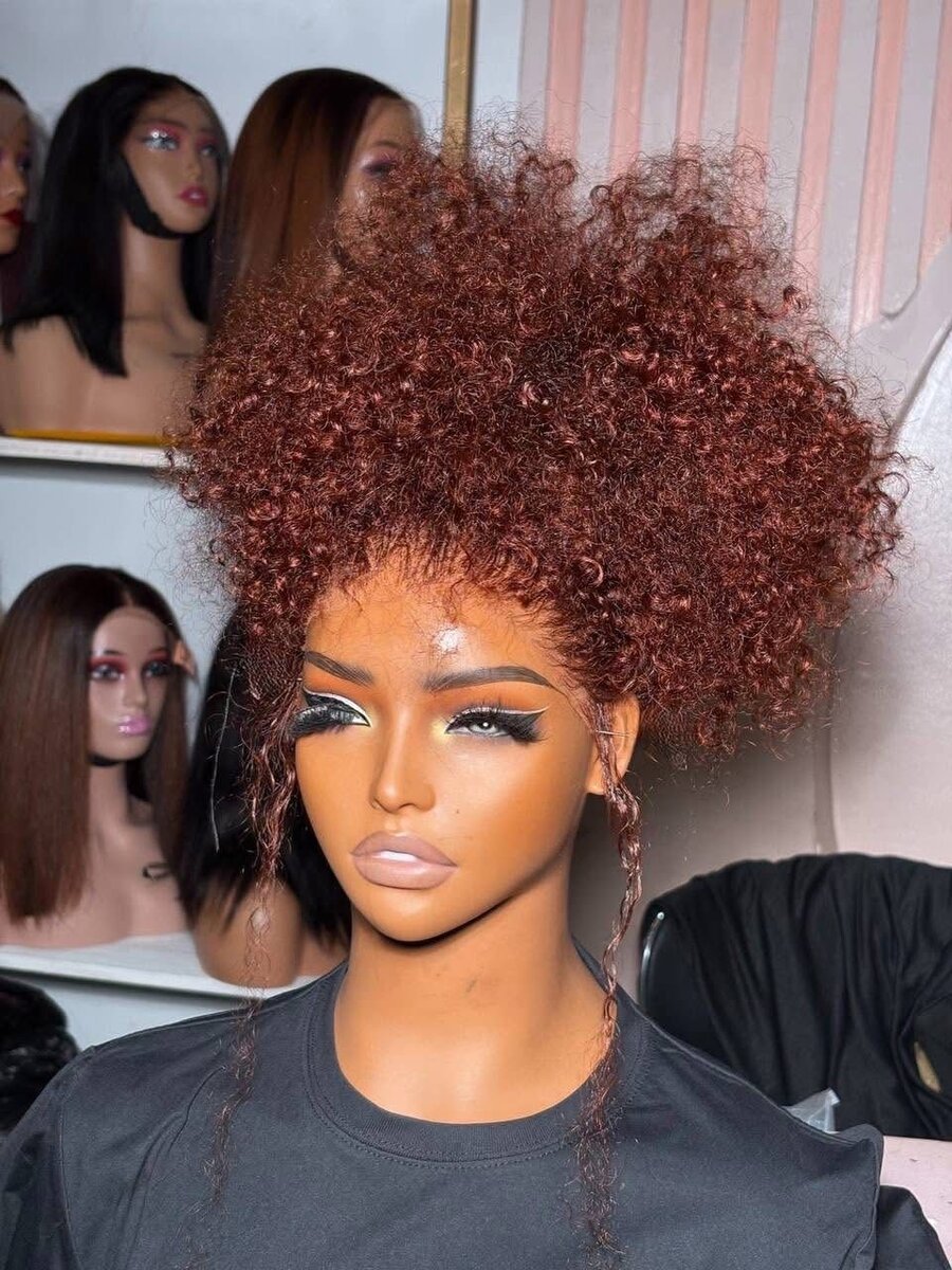 Perruque Bouclée Volumineuse