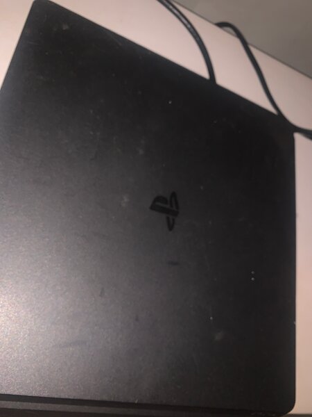 Ps4 slim