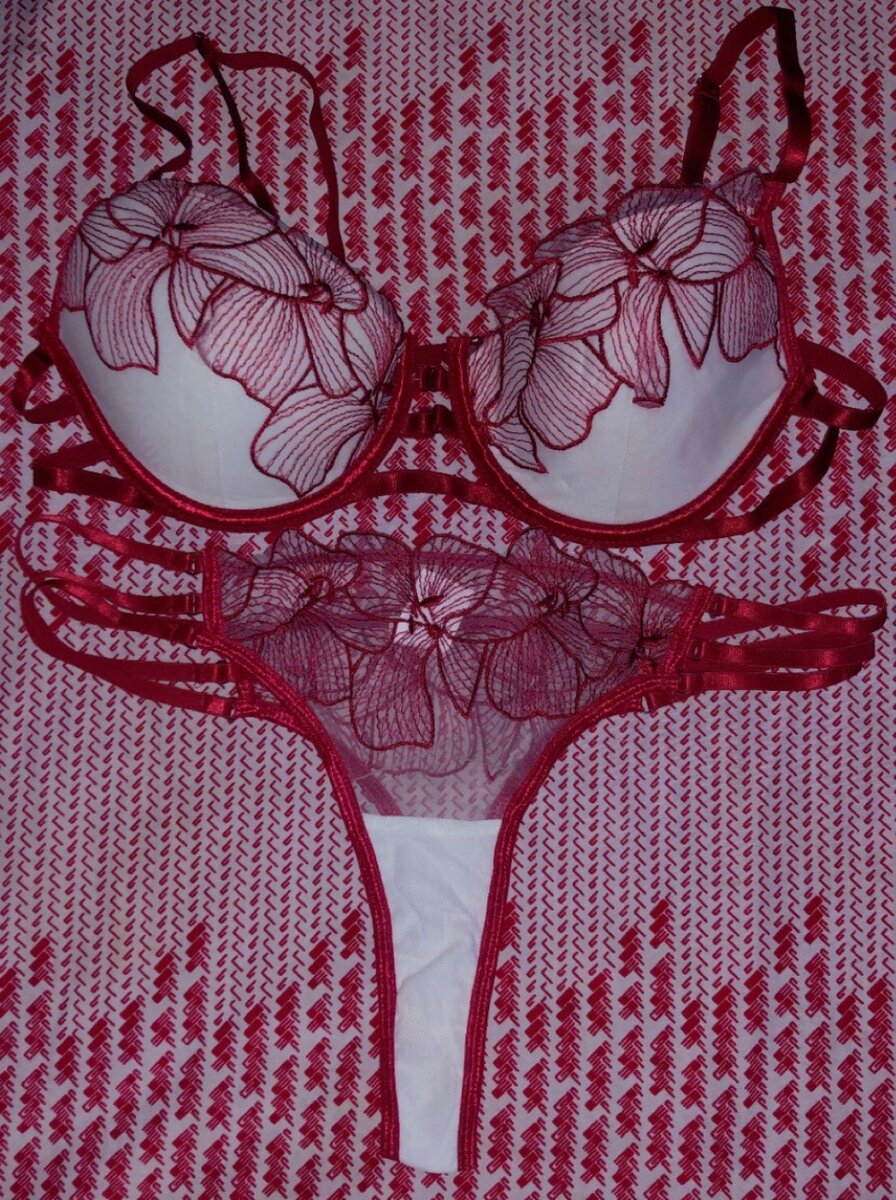 Ensemble lingerie dentelle sexy