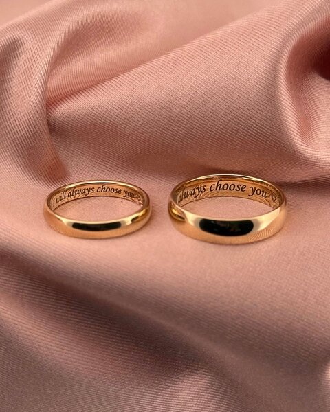 Alliances en or élégantes