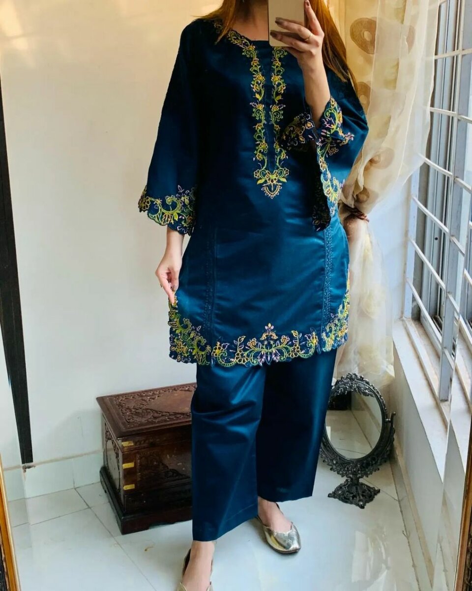 2 pcs stitched embroidery suit