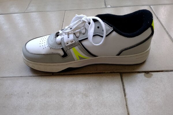 Lacoste sneakers L002