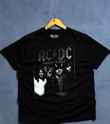 AC⚡️DC highway to hell rock 🎸🤘🏾band t shirt size : L