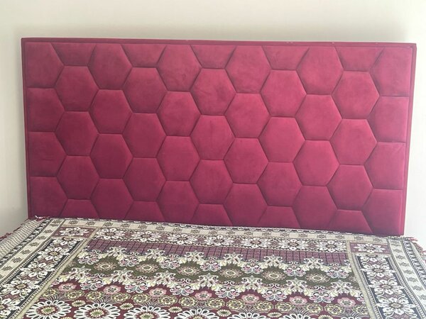 Double bed with poshish