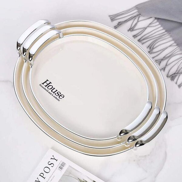 Plateaux ovales en élégants