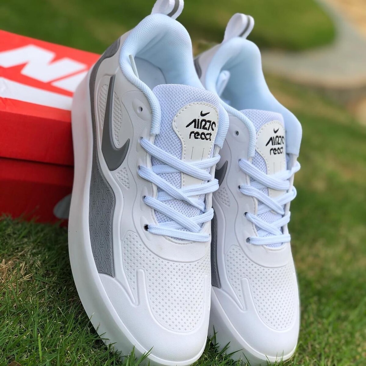 Nike 270 React Vetta