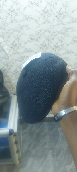 Chapeaux Ecossais neufs