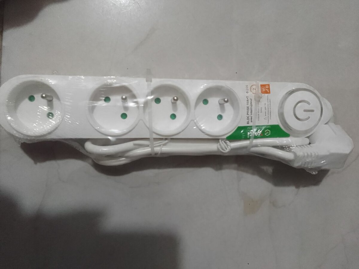 Multiprise 4 Prises avec Interrupteur