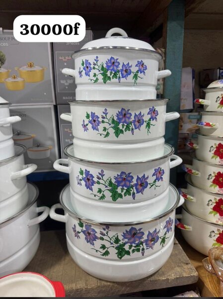 Batterie de Cuisine Émaillée