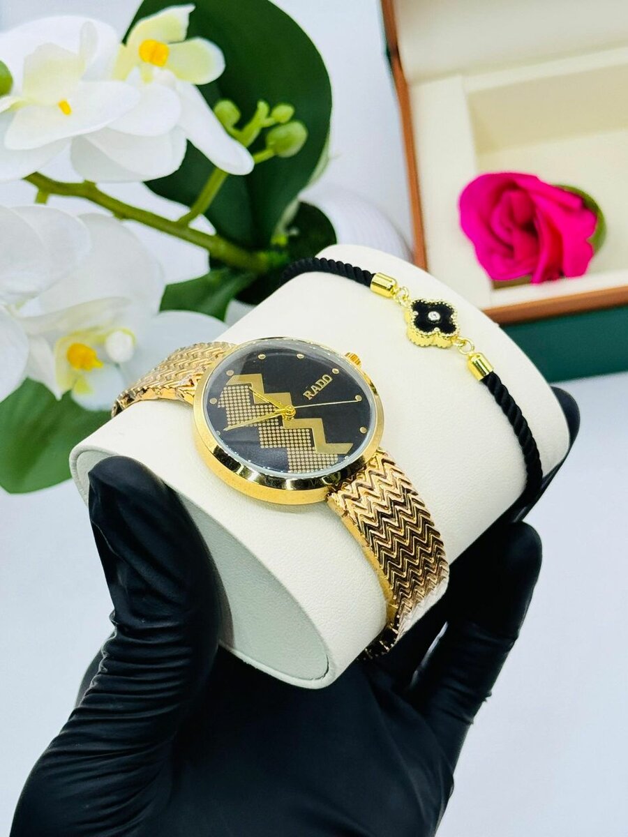 Montre en or et bracelet élégant