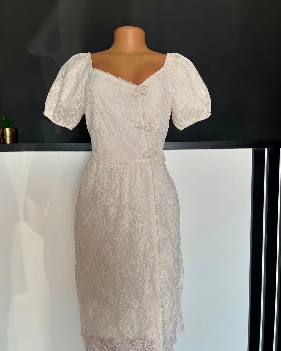  women's beautiful dress 