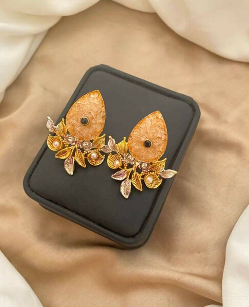 Ladies earrings