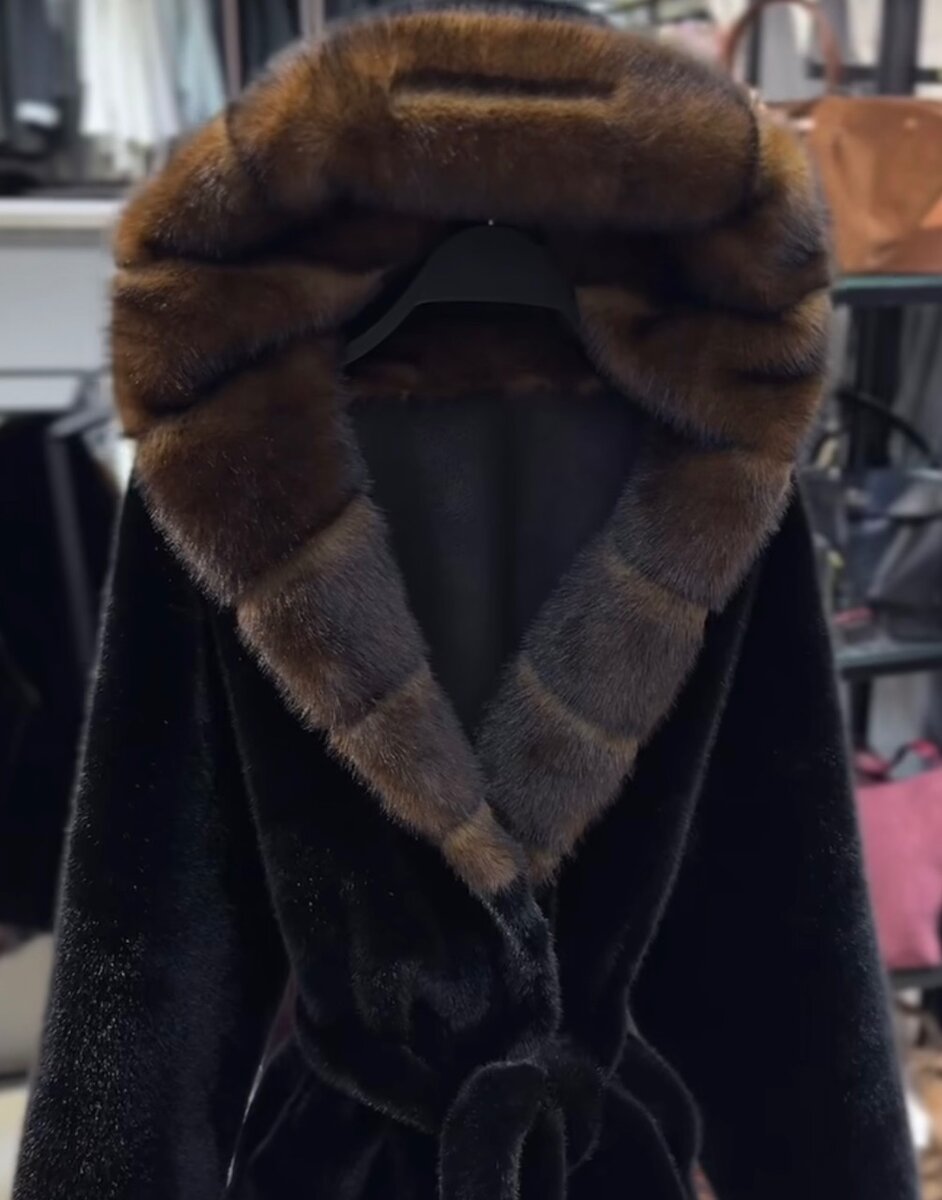 Шуба ( искусственная)