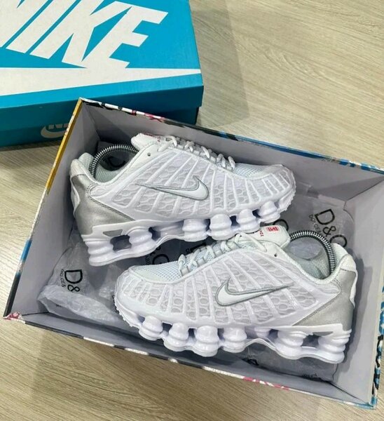 Baskets Nike Shox tl