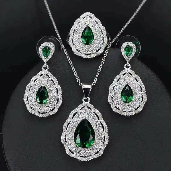 Elegant Gemstone Jewelry Set