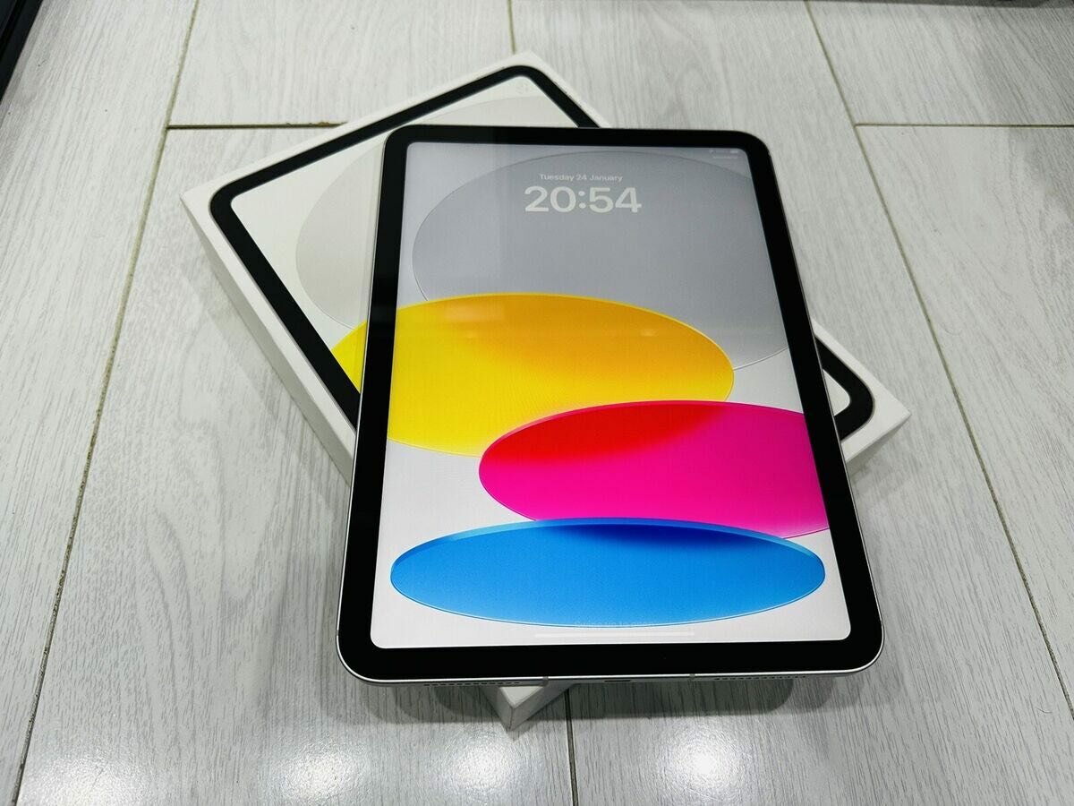 New Apple iPad 10th Generation 64GB Wifi only