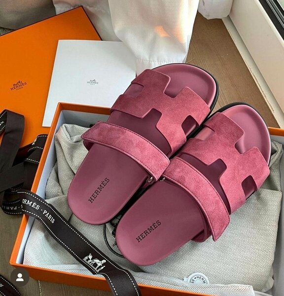 Ladies slippers